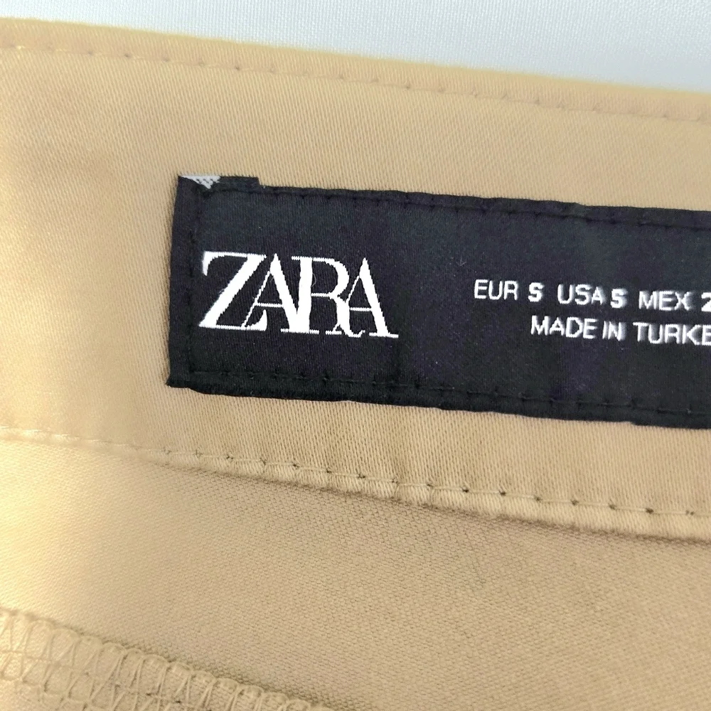 Zara Pants, Khaki, Leg pocket, Size Small/tall.